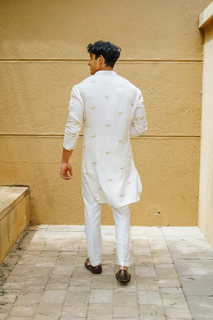 White Dragon Fly Embroidered Work Men's Kurta with Pajama