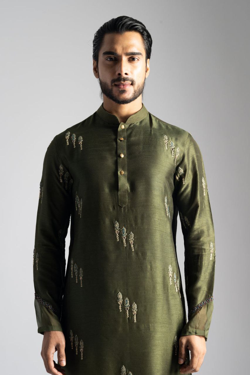 OLIVE GREEN LINEN SATIN CUTDANA & FLORAL EMBROIDERED KURTA PAJAMA SET FOR MEN'S