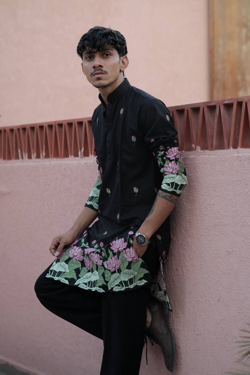 BLACK PINK LOTUS HEAVY FLORAL EMBROIDERED KURTA WITH PAJAMA
